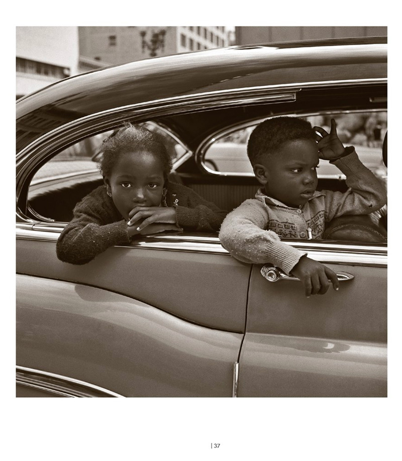 《Vivian Maier Street Photographer》维维安·迈尔 街拍摄影集 pdf